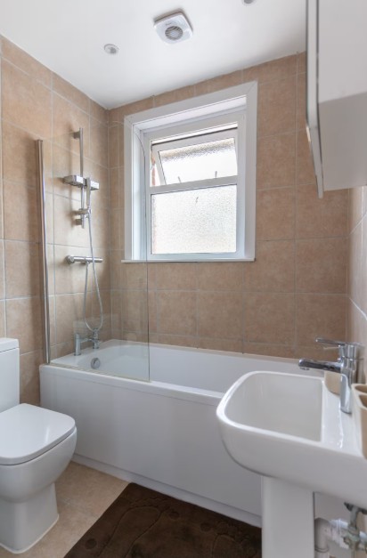 Bathroom at the 3-Bed House, Wordsworth Road